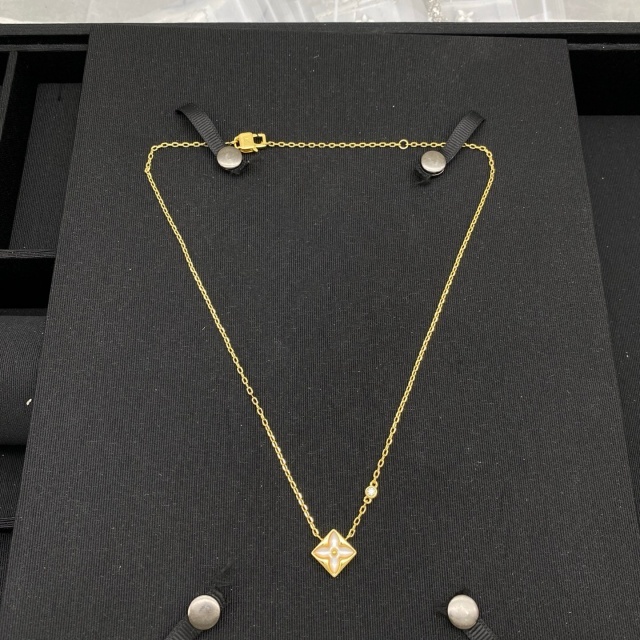 Luxury Design Iconic Necklace