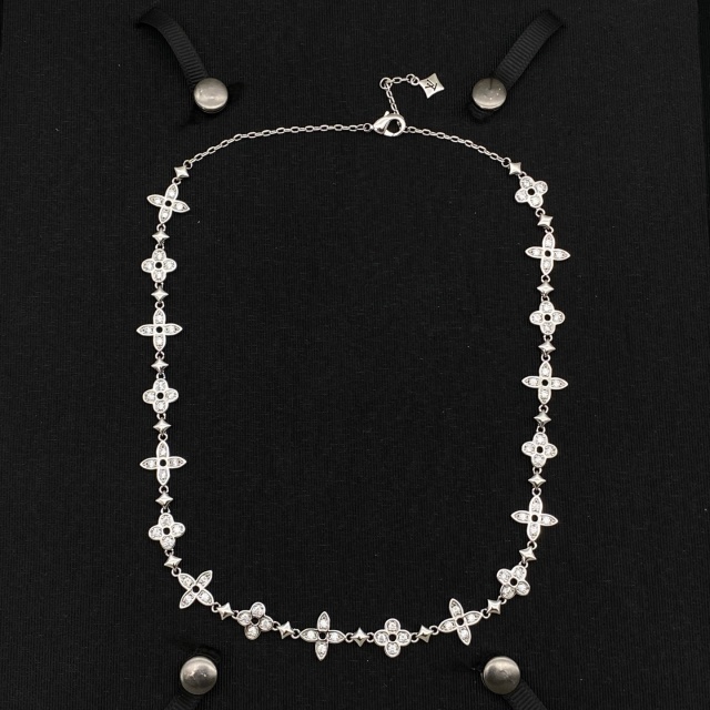 The Classic Diamond Necklace