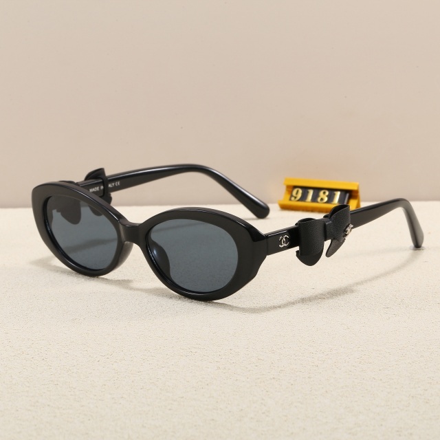 Retro Small Frame Butterfly Decoration Glasses