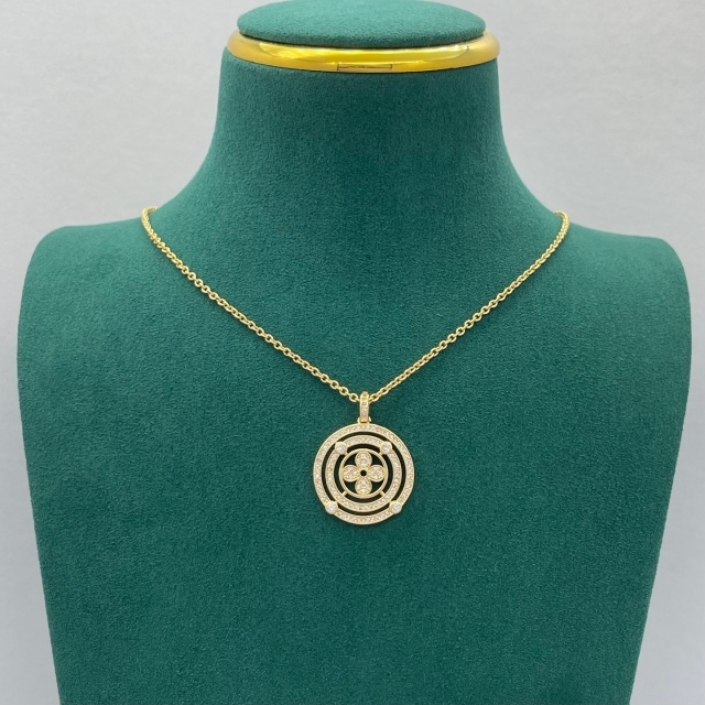 Meticulously Set Diamond Necklace