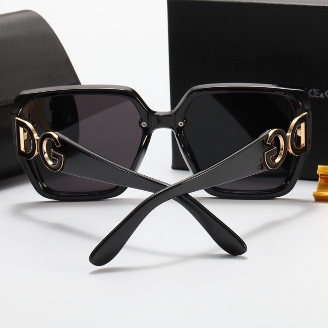 Gradient Color Luxury Design Glasses