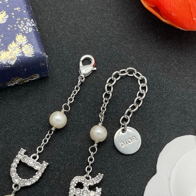 Diamond Pearls Luxury Bracelet