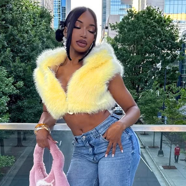 Furry Zip-up Hooded Sleeveless Short Jacket