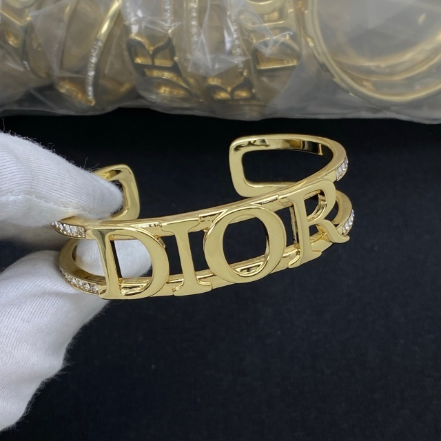 Versatile Diamond Luxury Open Bangle