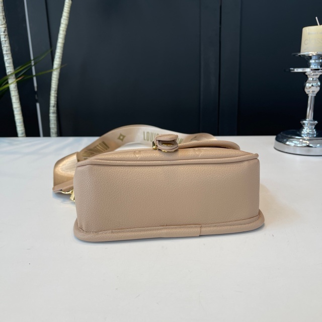Leather Embossing Fashion Women Messenger Bags