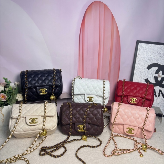 Chained Leather Fashion Women Messenger Bags