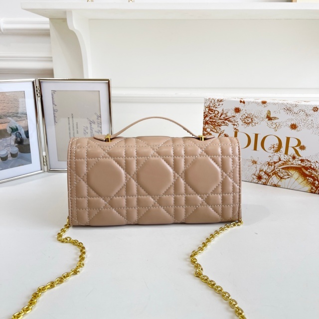 Fashion Chained Leather Messenger Bags
