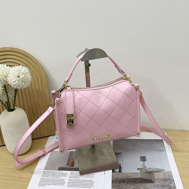 Metal Logo Leather Fashion Crossbody Bags
