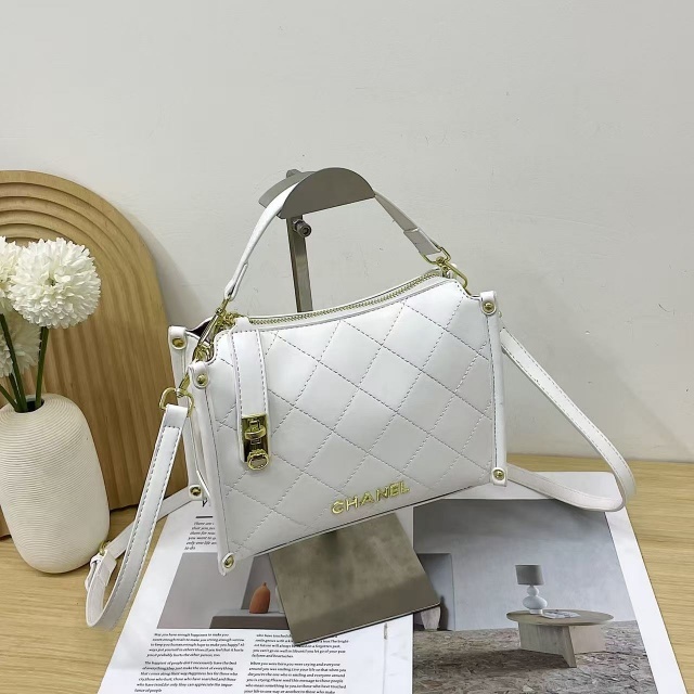 Metal Logo Leather Fashion Crossbody Bags