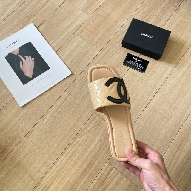 Fashion Leather Women Casual Slippers