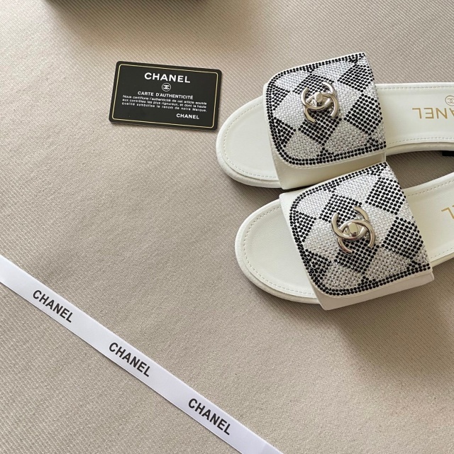 Metal Logo Rhinestones Women Casual Slippers