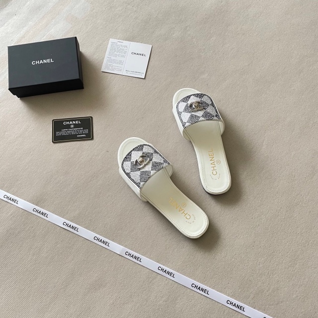 Metal Logo Rhinestones Women Casual Slippers