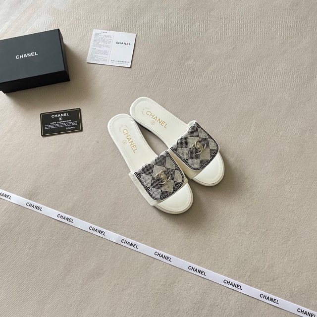 Metal Logo Rhinestones Women Casual Slippers