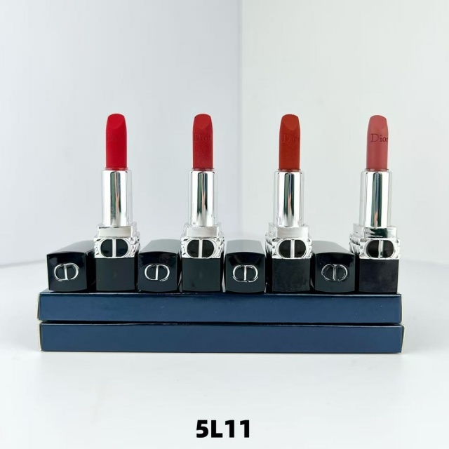 Bow-shaped Blue and Gold Lipstick Sample Set (4 pieces)