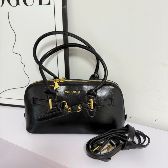 Metal Logo Leather Fashion Crossbody Bags