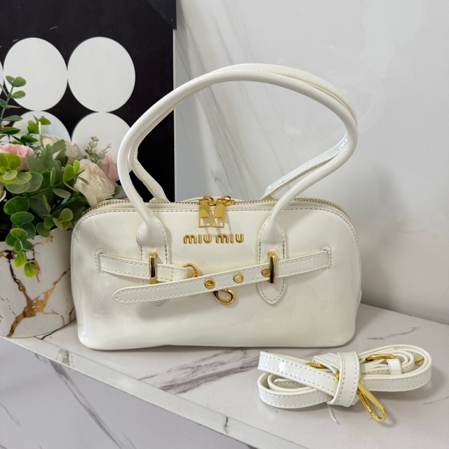 Metal Logo Leather Fashion Crossbody Bags