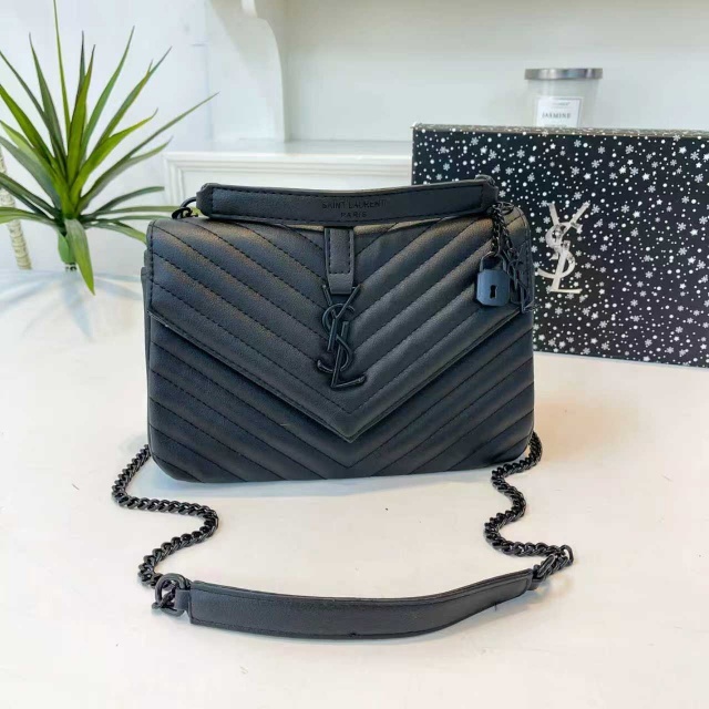 Metal Logo Leather Chained Women Messenger Bags