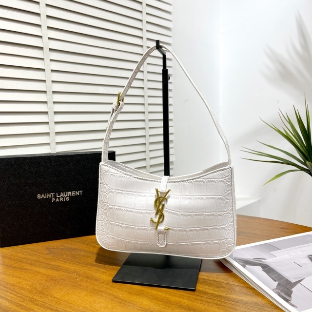Metal Logo Leather Luxury Women Purses