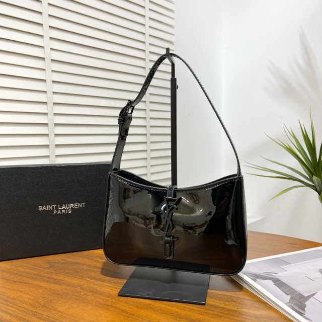 Metal Logo Leather Luxury Women Purses