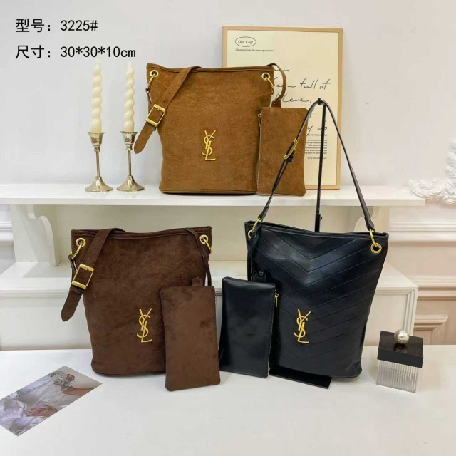 Metal Logo Women Luxury Underarm Bags