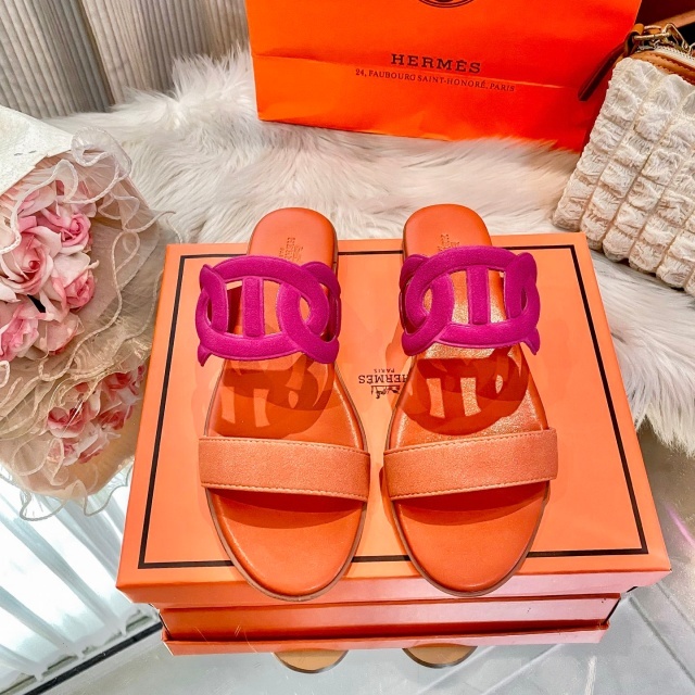 Hollow Out Fashion Women Slippers