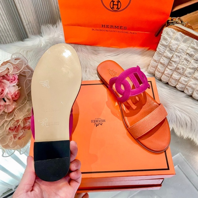 Hollow Out Fashion Women Slippers