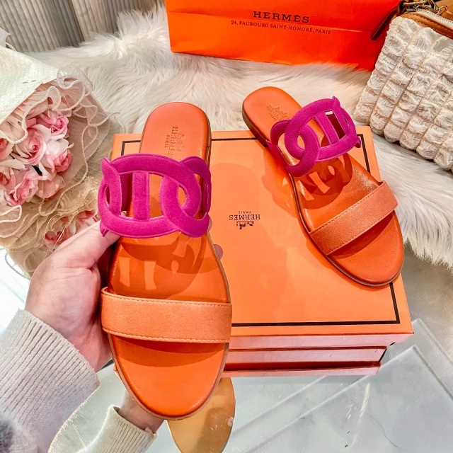 Hollow Out Fashion Women Slippers