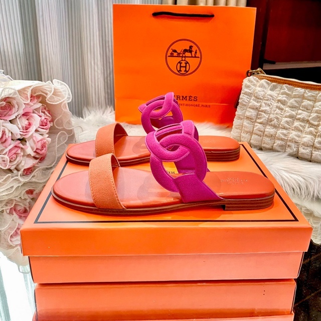 Hollow Out Fashion Women Slippers