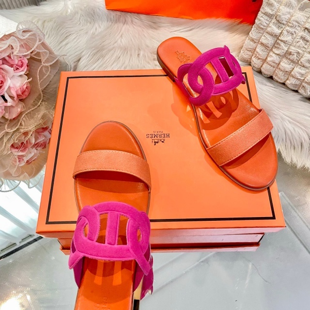 Hollow Out Fashion Women Slippers