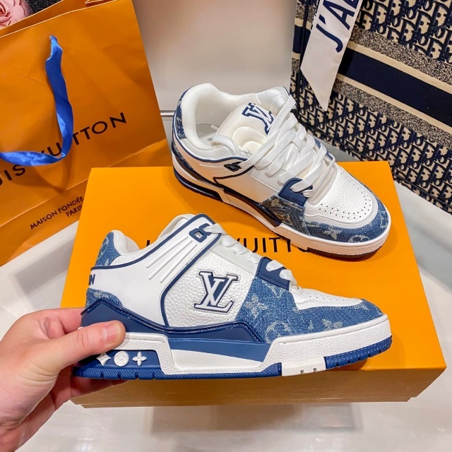 Luxury Fashion Breathable Couple Sneakers