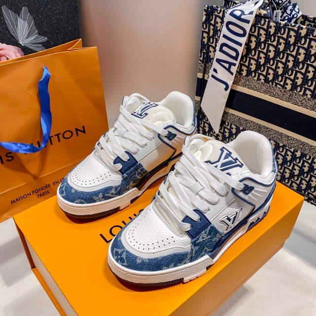 Luxury Fashion Breathable Couple Sneakers