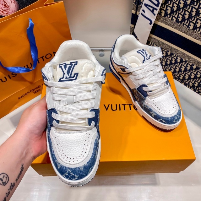 Luxury Fashion Breathable Couple Sneakers