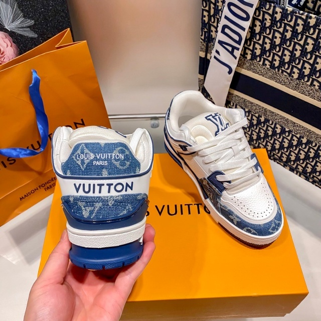 Luxury Fashion Breathable Couple Sneakers