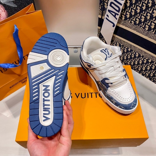 Luxury Fashion Breathable Couple Sneakers