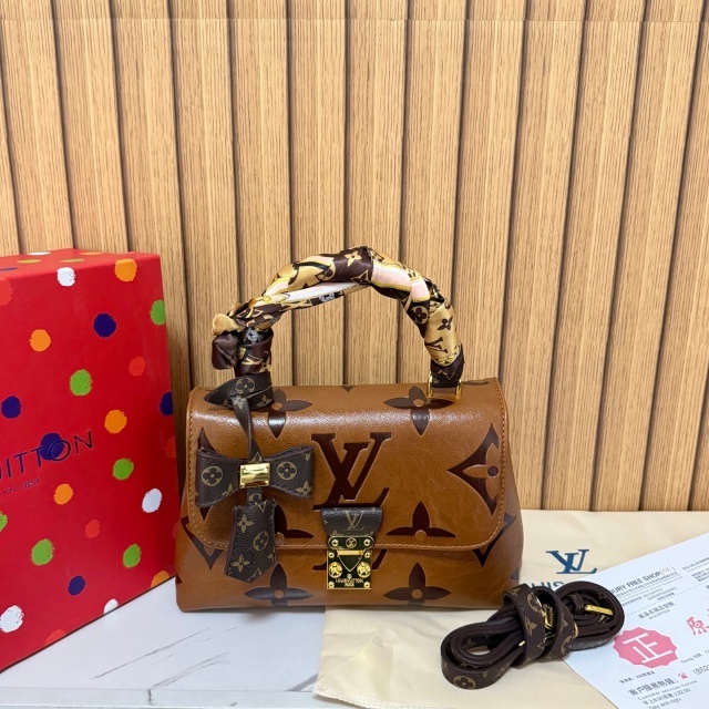 Luxury Women Leather Messenger Bags