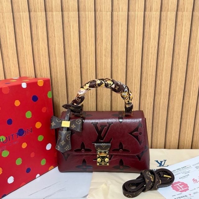 Luxury Women Leather Messenger Bags