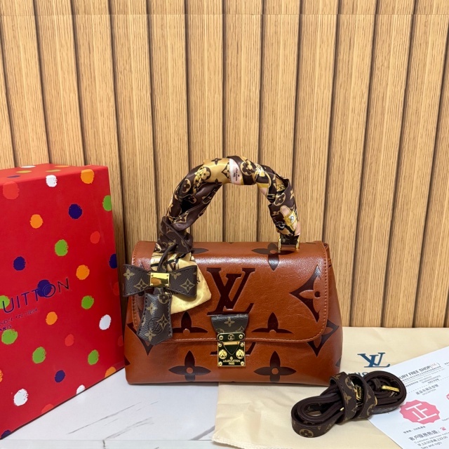 Luxury Women Leather Messenger Bags