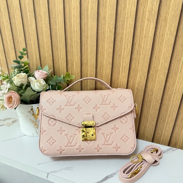 Women Leather Luxury Messenger Bags