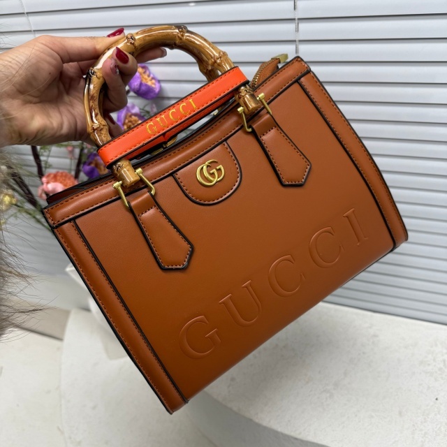 Metal Logo Leather Fashion Crossbody Handbags