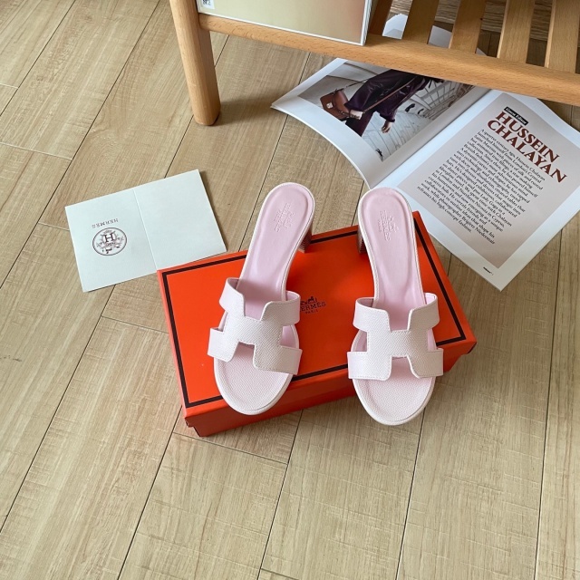 Fashion Hollow Out Women Chunky Sandals