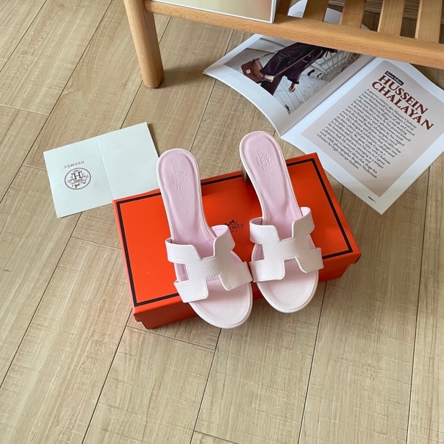 Fashion Hollow Out Women Chunky Sandals