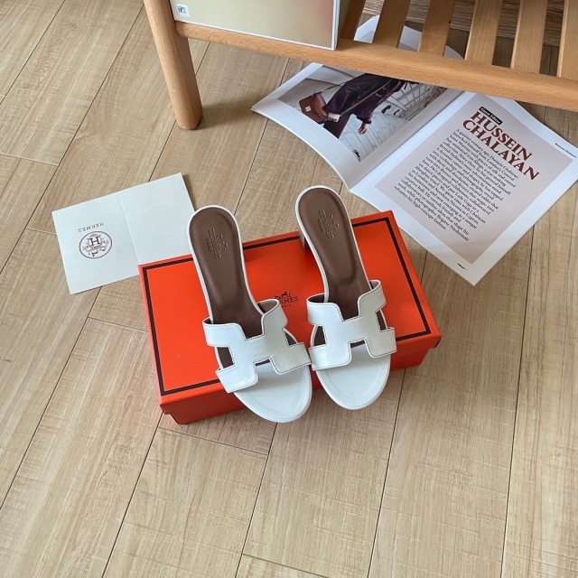Fashion Hollow Out Women Chunky Sandals