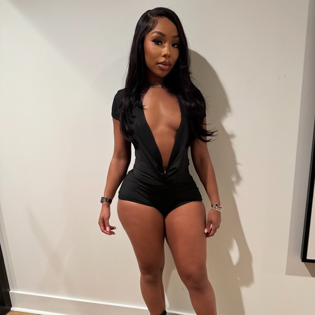 Plunging V Neck Short Sleeve Slim Fit Romper