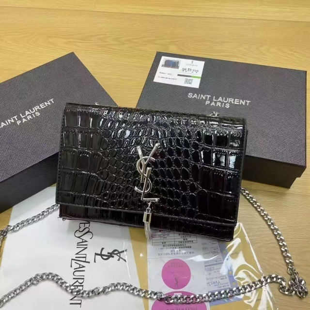 Snakeskin Leather Chained Messenger Bags