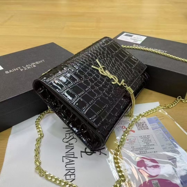 Snakeskin Leather Chained Messenger Bags