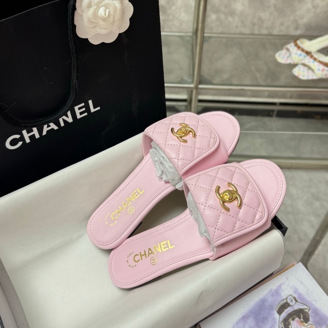 Luxury Fashion Metal Logo Women Casual Slides