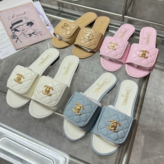 Luxury Fashion Metal Logo Women Casual Slides