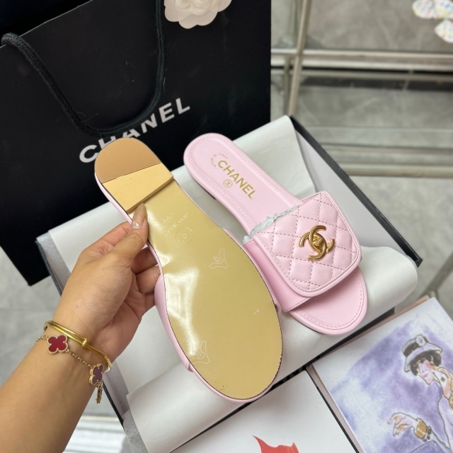 Luxury Fashion Metal Logo Women Casual Slides