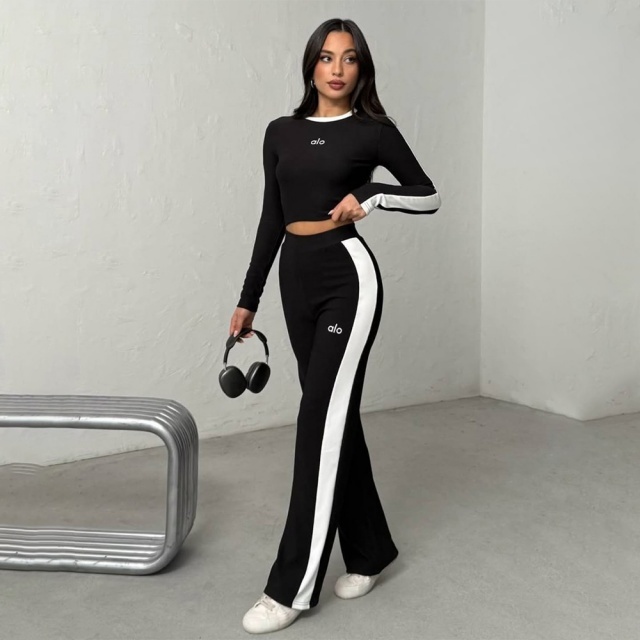 Fashion Embroidery Striped Casual Pants Suit