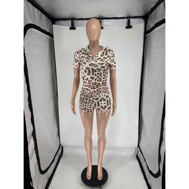 Leopard Printed Hooded Two Pieces Short Set